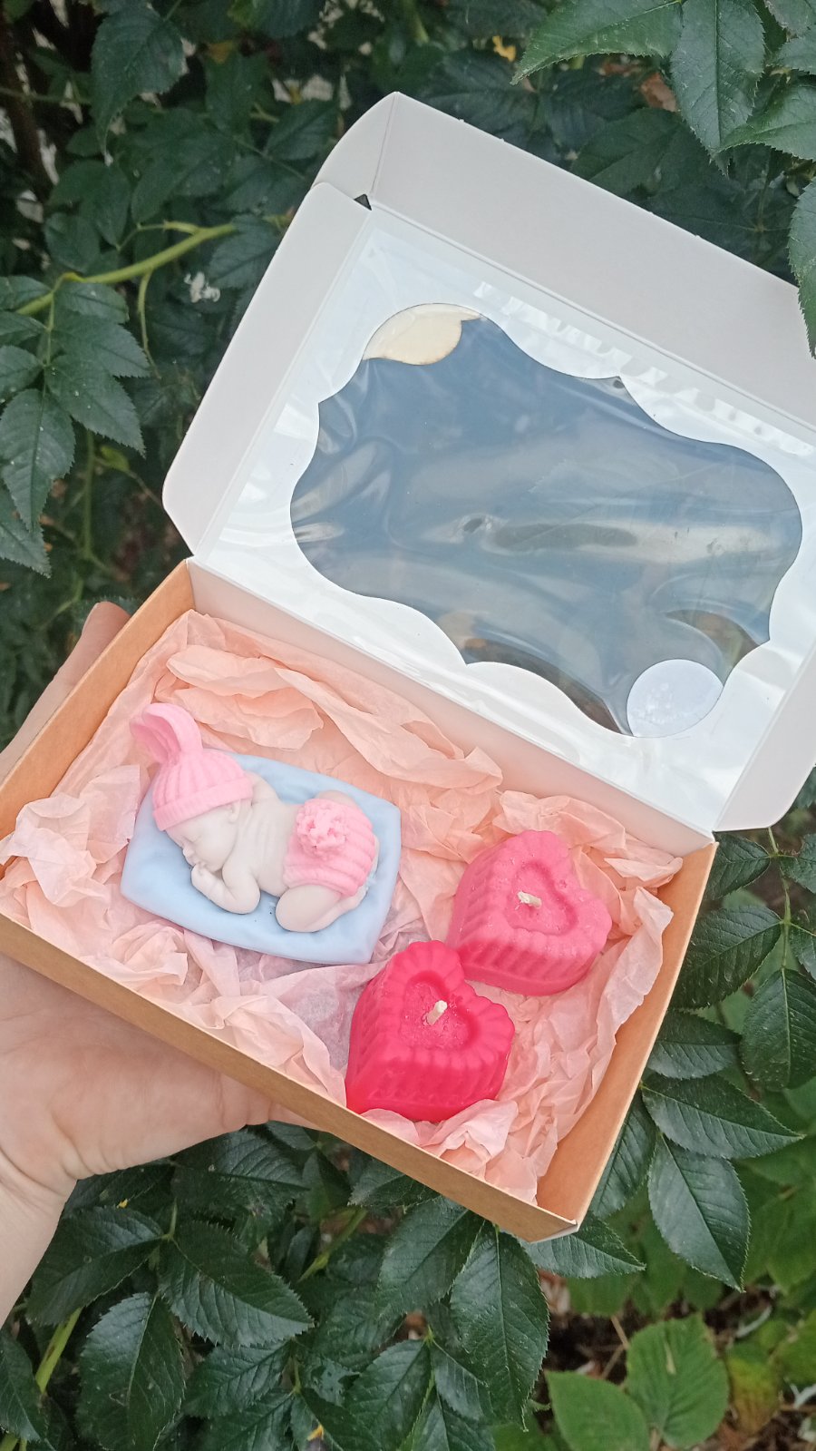 Set din săpun Bebe si 2 lumânări